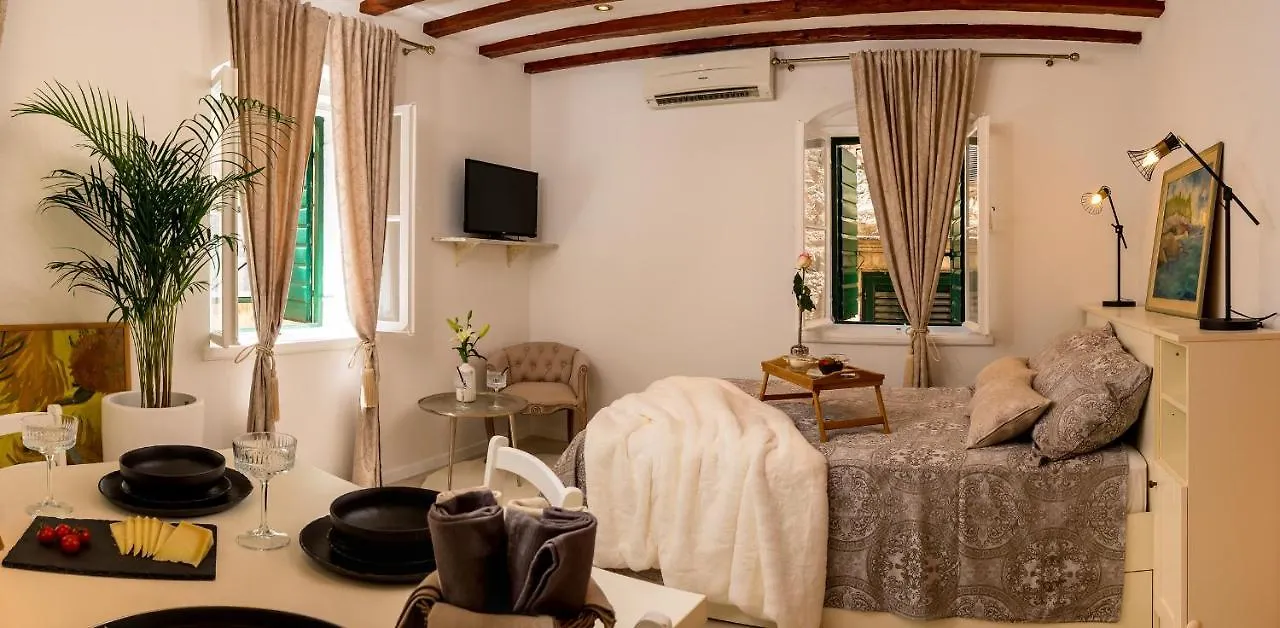 Charming Old Town Apartment Pjaca ספליט