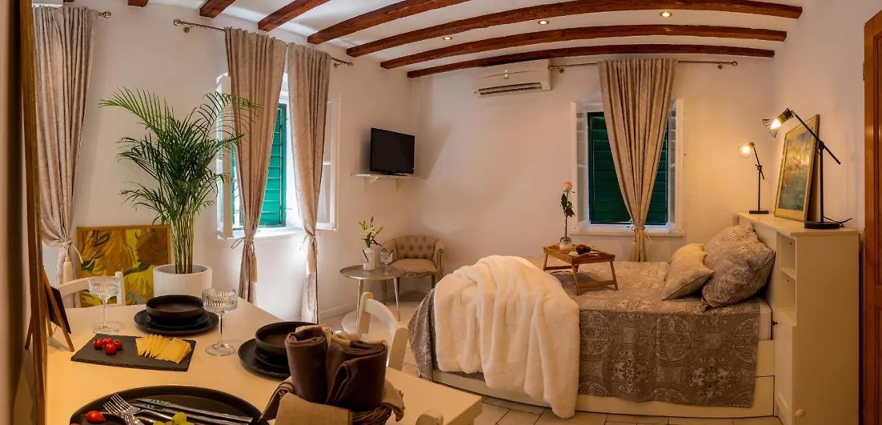 Charming Old Town Apartment Pjaca ספליט