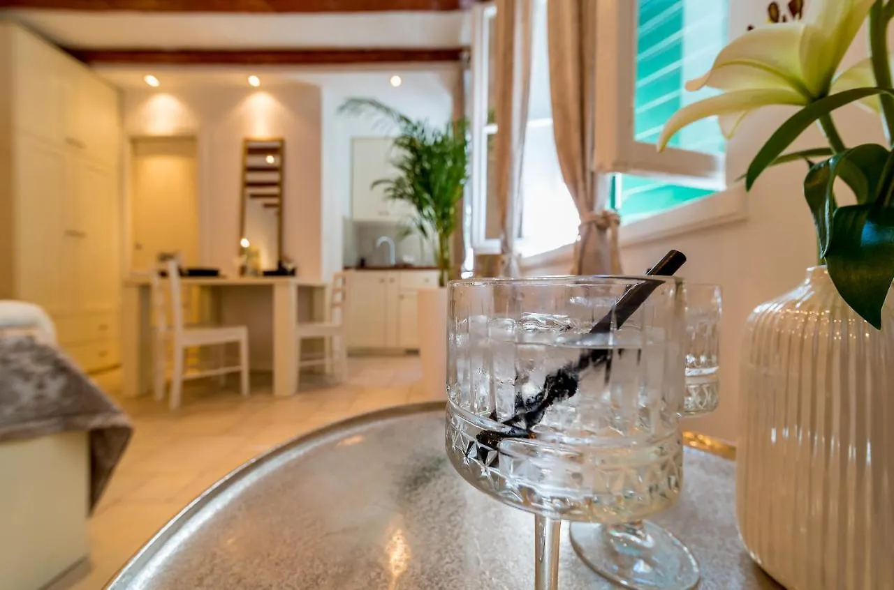 Charming Old Town Apartment Pjaca ספליט 0*,