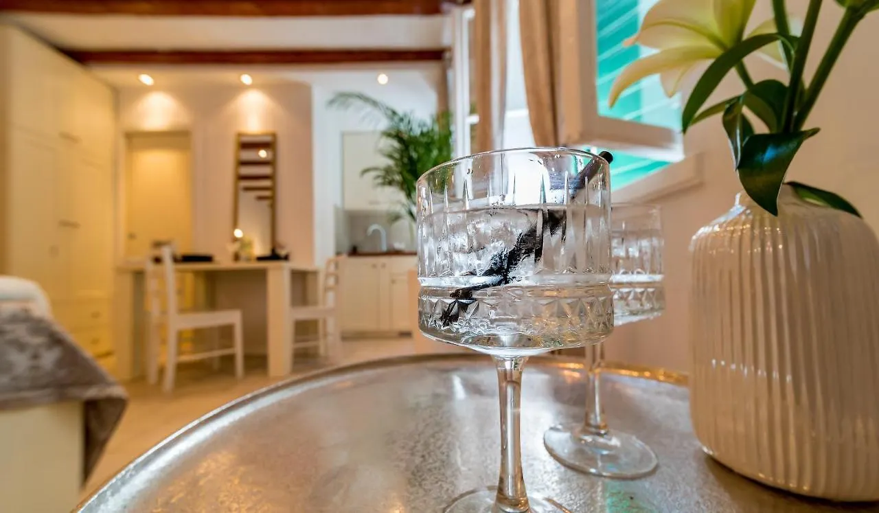 Charming Old Town Apartment Pjaca ספליט