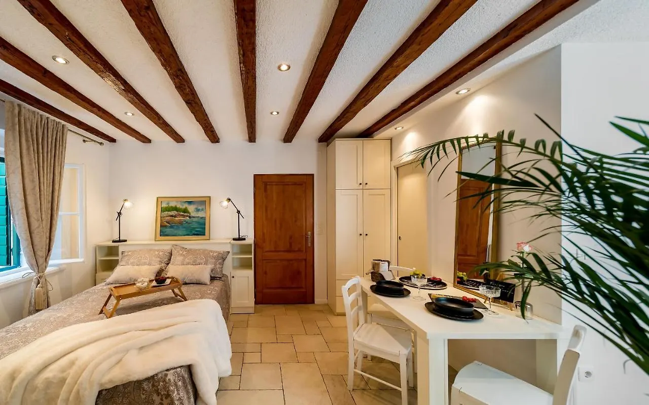 Charming Old Town Apartment Pjaca ספליט 0*,  קרואטיה