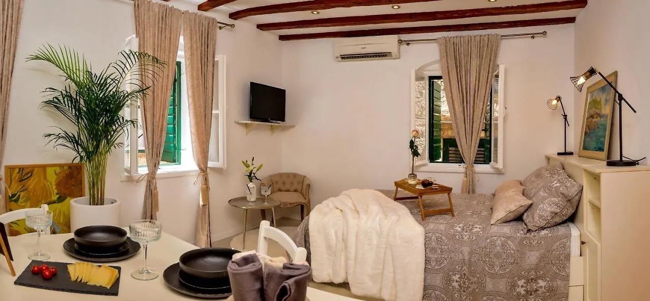 Charming Old Town Apartment Pjaca ספליט